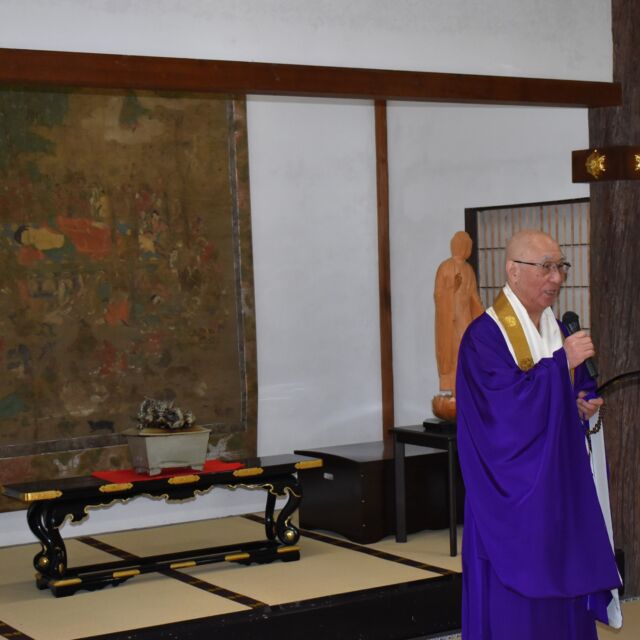 【涅槃会】
本山永観堂へ参拝いたしました

久我儼昭法主猊下から　涅槃図に描かれている内容や「縁起」について子どもたちにもわかりやすくお話していただきました

#永観堂　
#永観堂幼稚園　
#涅槃会　
#涅槃図　
#京都市私立幼稚園